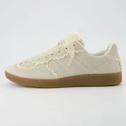 Fashion Sneakers | Sneakers>Cushionaire Belinda Casual Sneakers Ivory