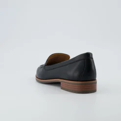 Loafers | Casuals><noscript><img width=