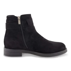 Booties><noscript><img width=