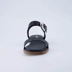 Flat Sandals><noscript><img width=