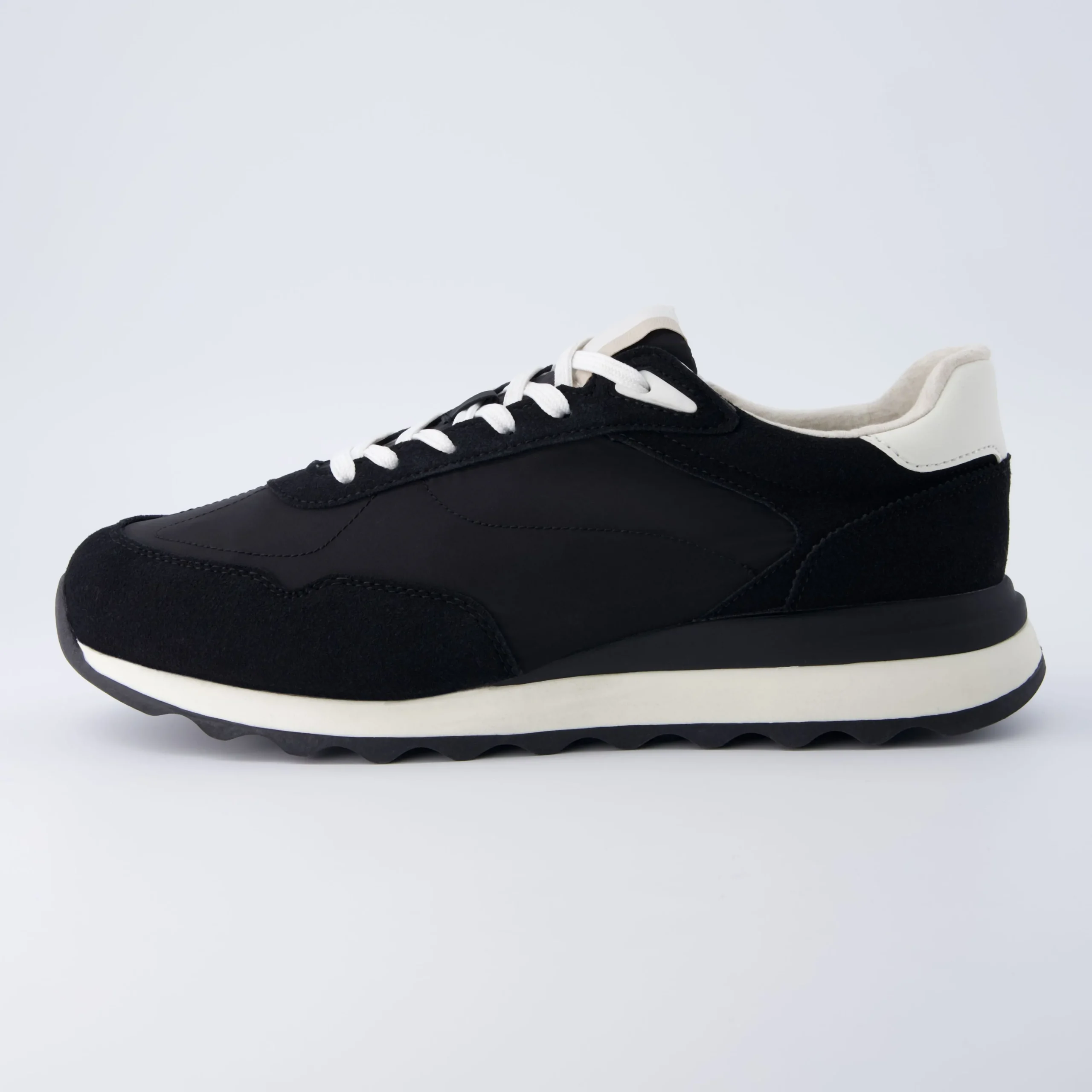 Shop All Men's>Cushionaire Crest Nylon Sneaker