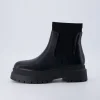 Chelsea Boots | Booties>Cushionaire Dee Chelsea Boot