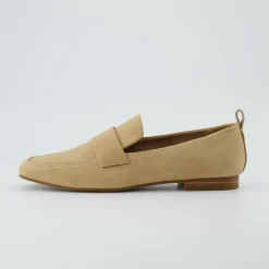 Loafers | Casuals>Cushionaire Gramercy Slip-on Loafer