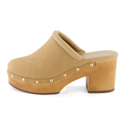 Clogs & Mules>Cushionaire Guest Studded Clog