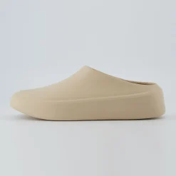 Comfort Sandals | Clogs & Mules><noscript><img width=