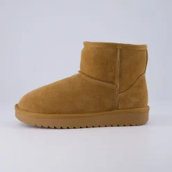 Cozy Boots | Booties><noscript><img width=
