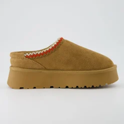 Slippers | Clogs & Mules><noscript><img width=