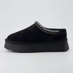 Slippers | Clogs & Mules><noscript><img width=