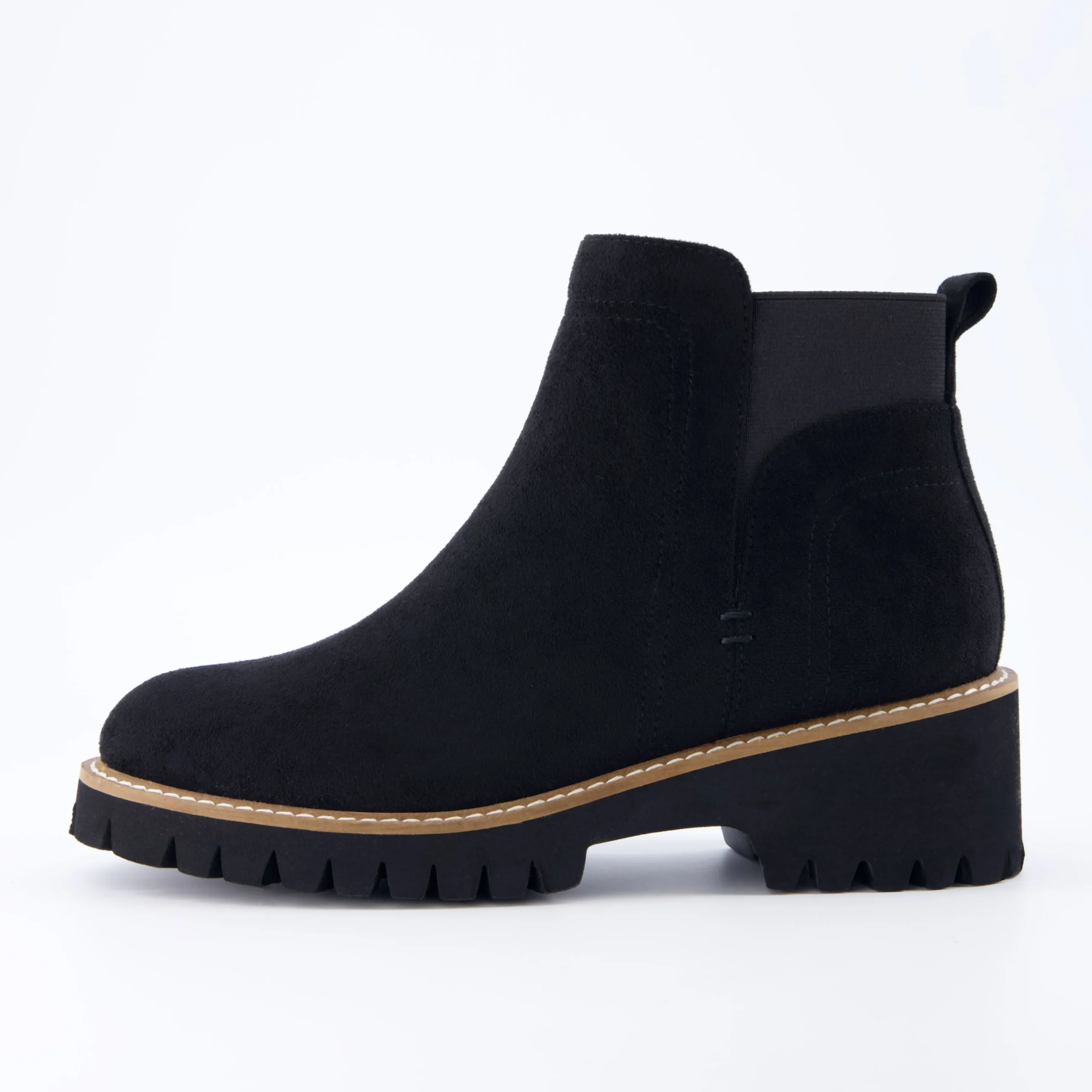 Chelsea Boots | Booties>Cushionaire Parade Lug Sole Boot