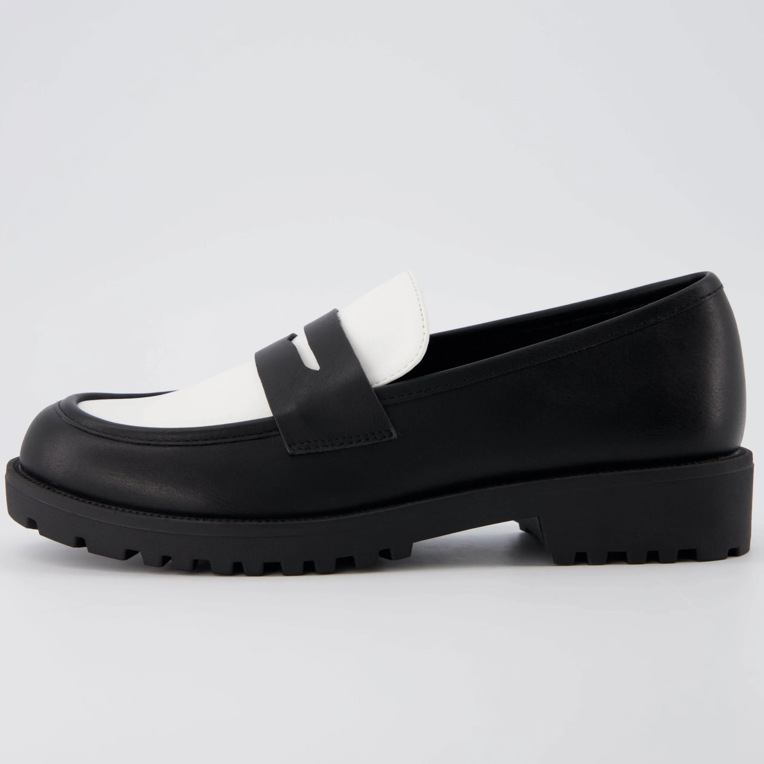 Loafers | Casuals>Cushionaire Reggio Contrast Slip On Loafer Black/White