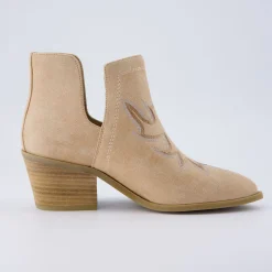 Booties><noscript><img width=