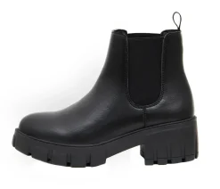Chelsea Boots><noscript><img width=