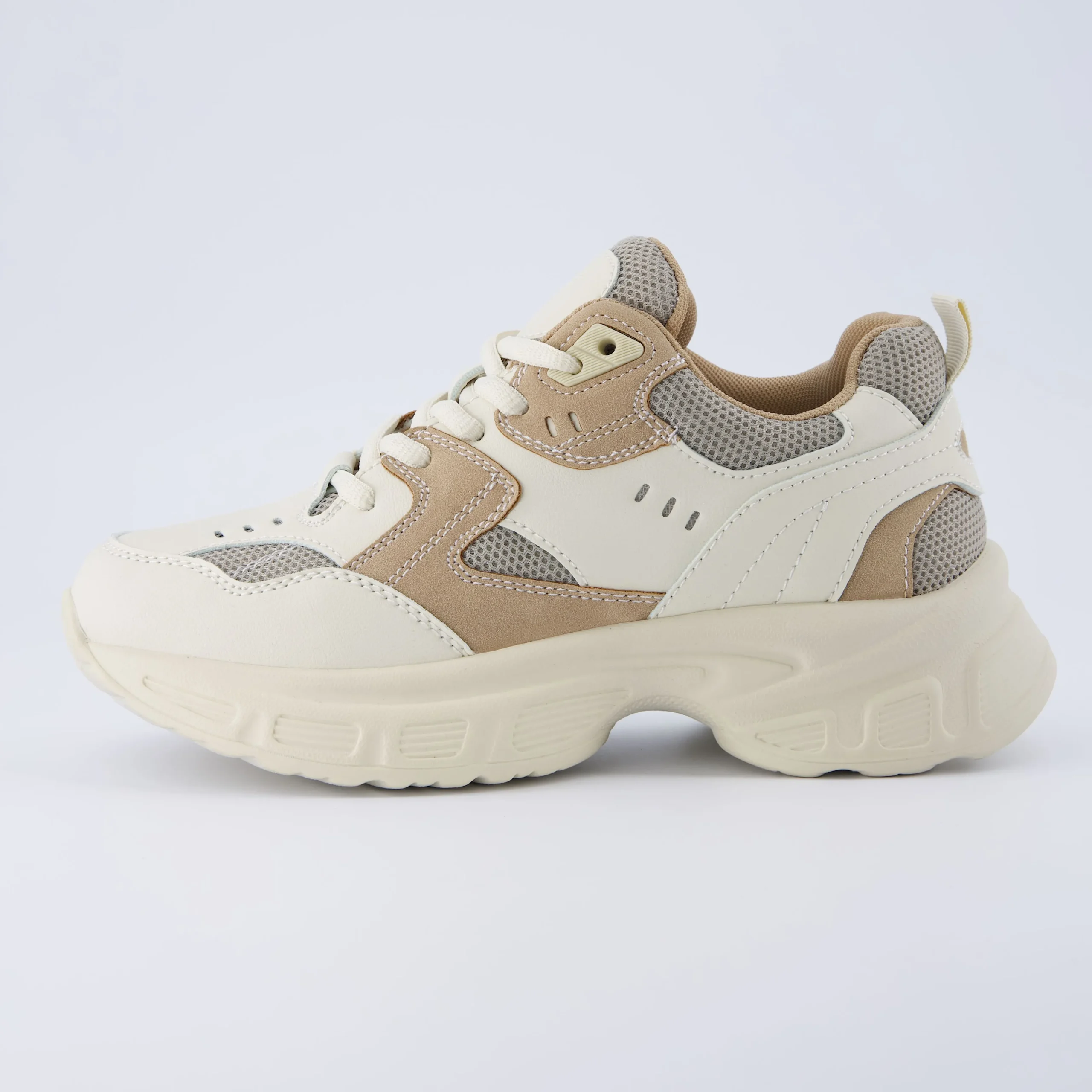 Fashion Sneakers | Sneakers>Cushionaire Strike Chunky Sneaker