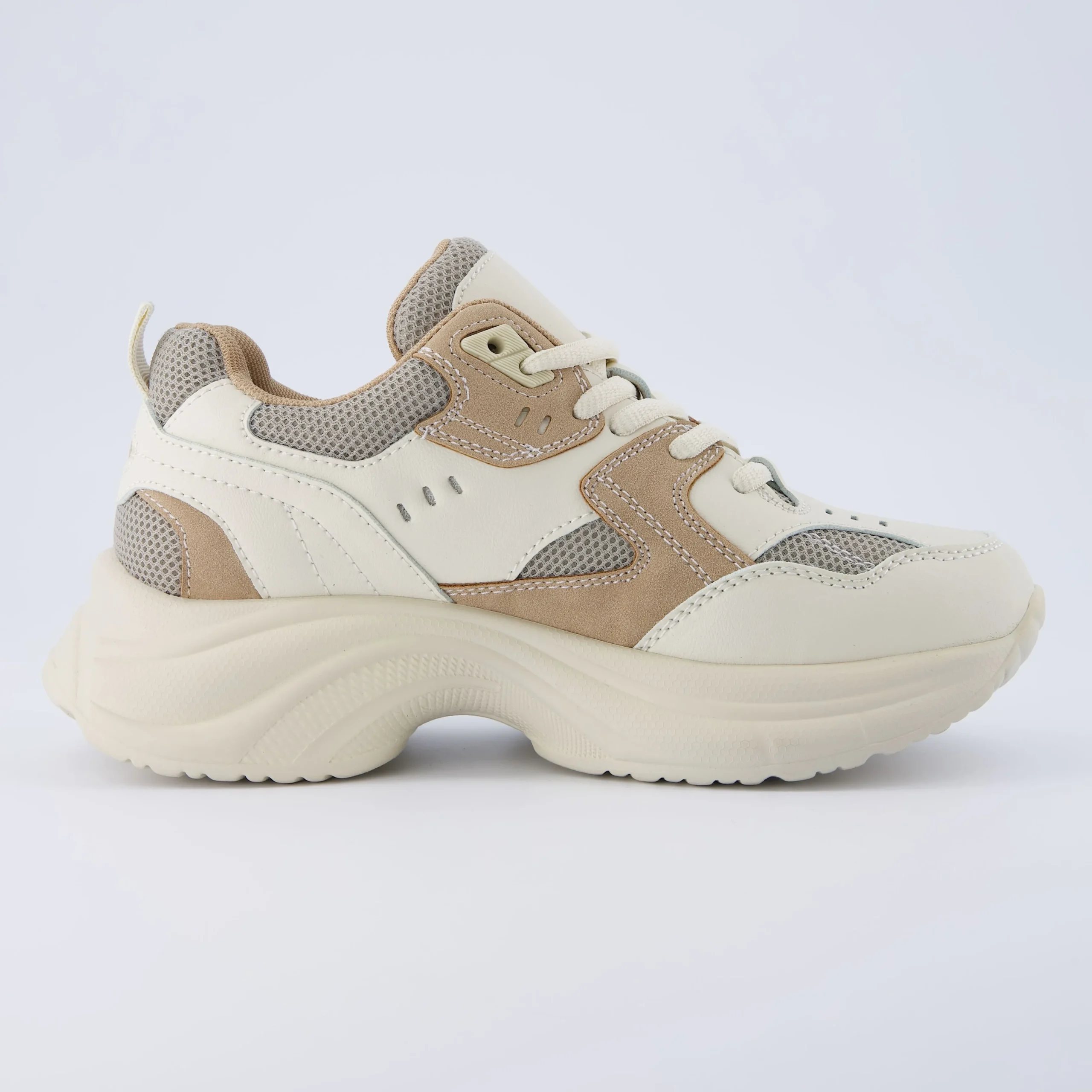 Fashion Sneakers | Sneakers>Cushionaire Strike Chunky Sneaker