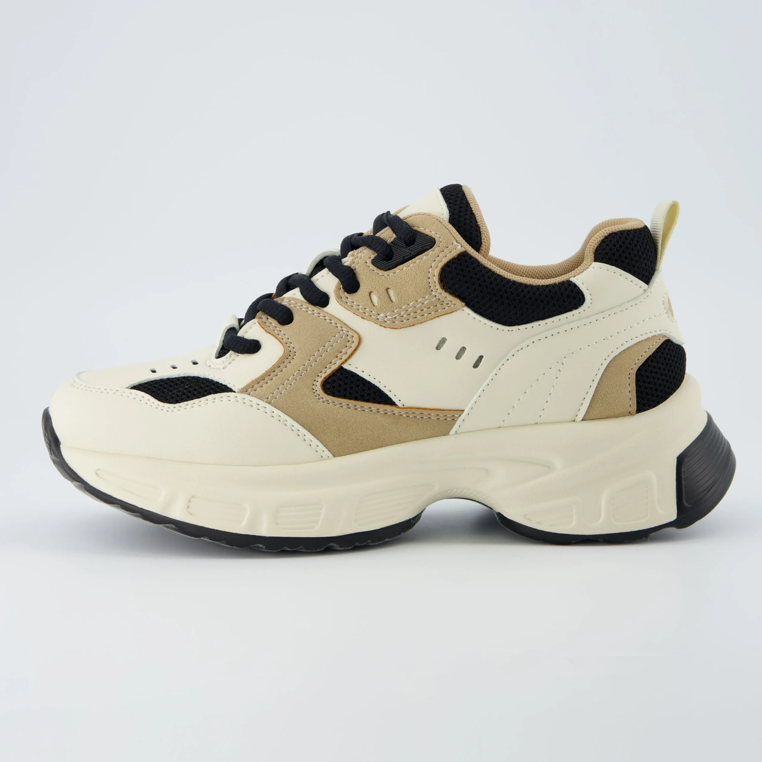 Fashion Sneakers | Sneakers>Cushionaire Strike Chunky Sneaker