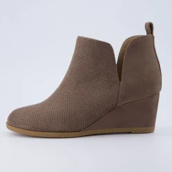 Booties><noscript><img width=