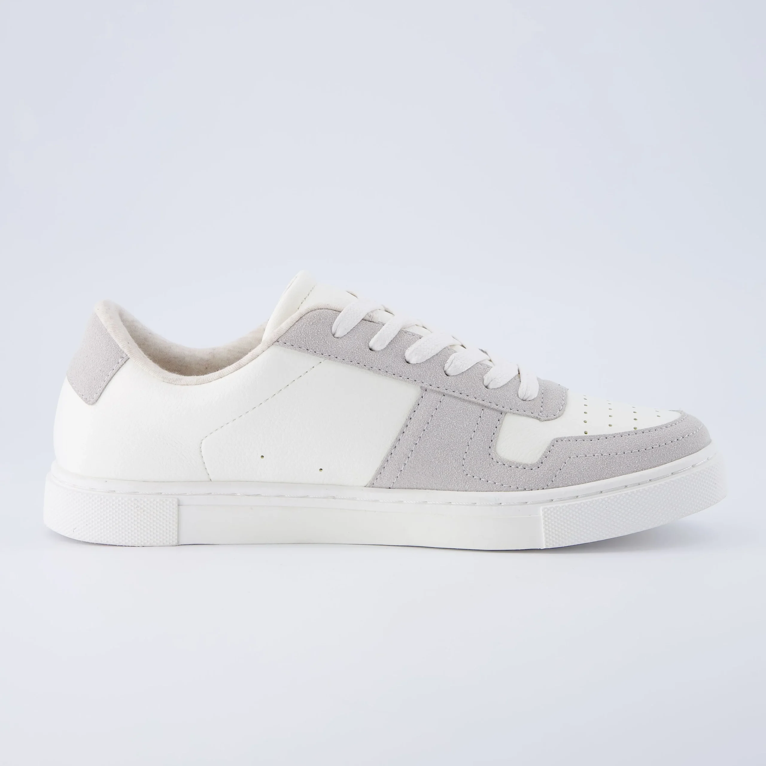 Fashion Sneakers | Sneakers>Cushionaire Trophy Lace Up Sneaker White/Grey
