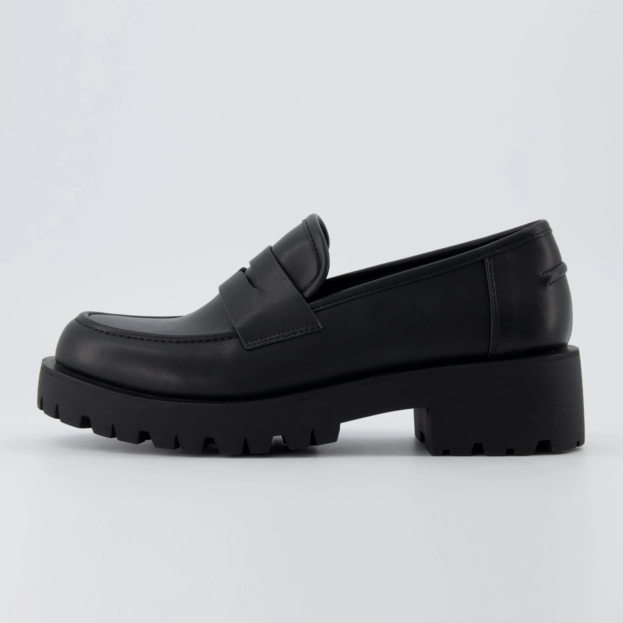 Loafers | Casuals>Cushionaire Wonder Lug Sole Loafer